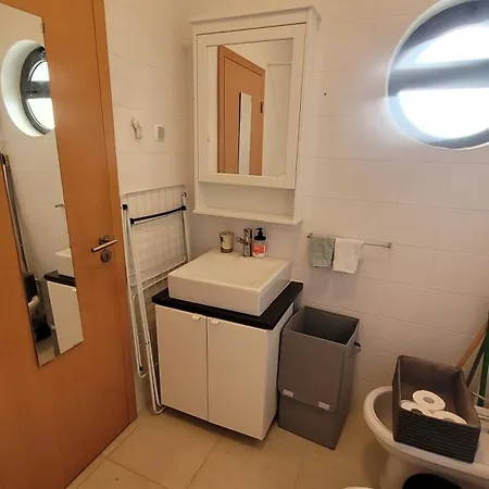 Home 17 Apartment